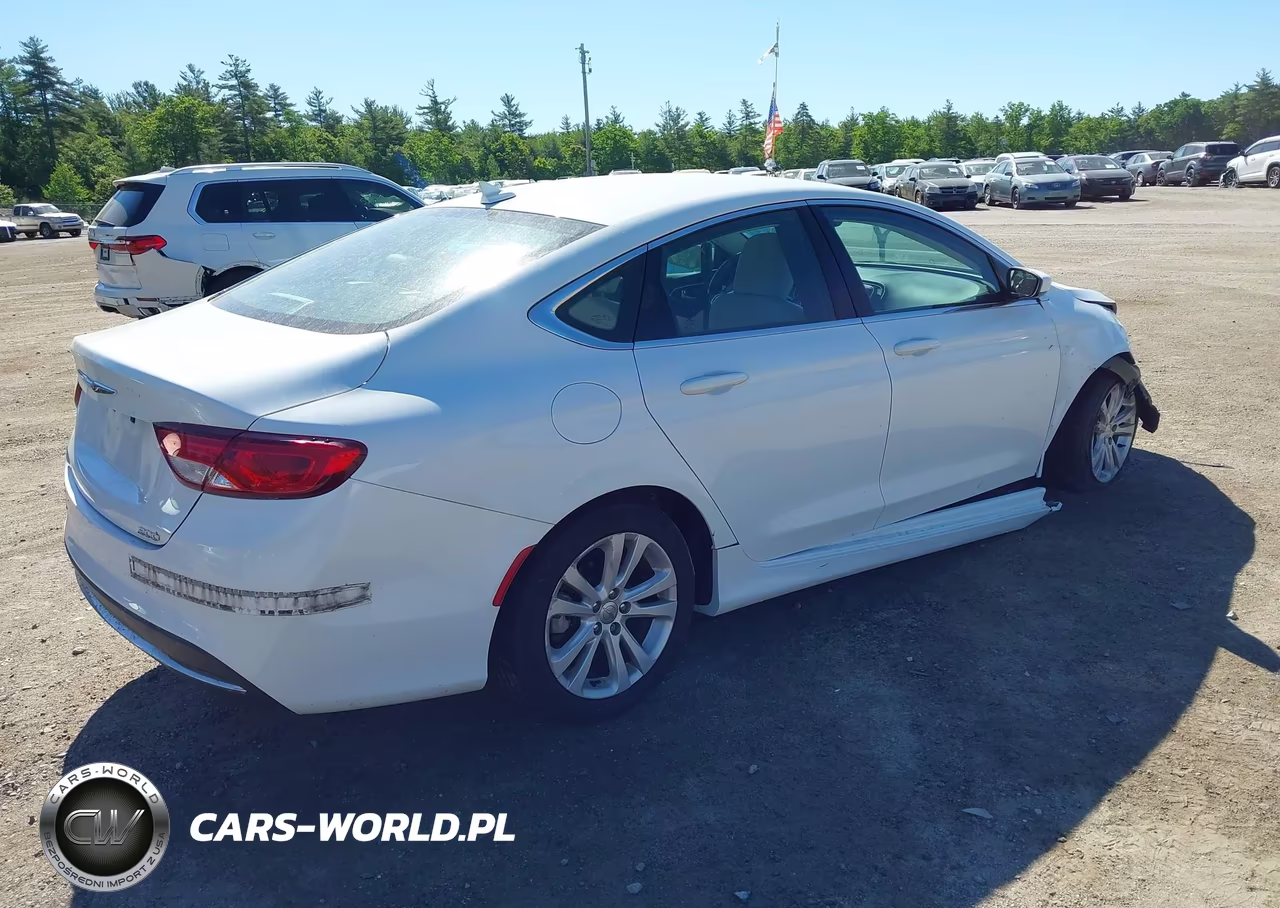 2017 Chrysler 200 Limited Platinum VIN:1C3CCCAB3HN502915 - 4