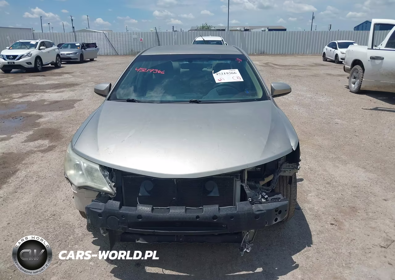2014 Toyota Camry Le VIN:4T4BF1FK8ER374783 - 12