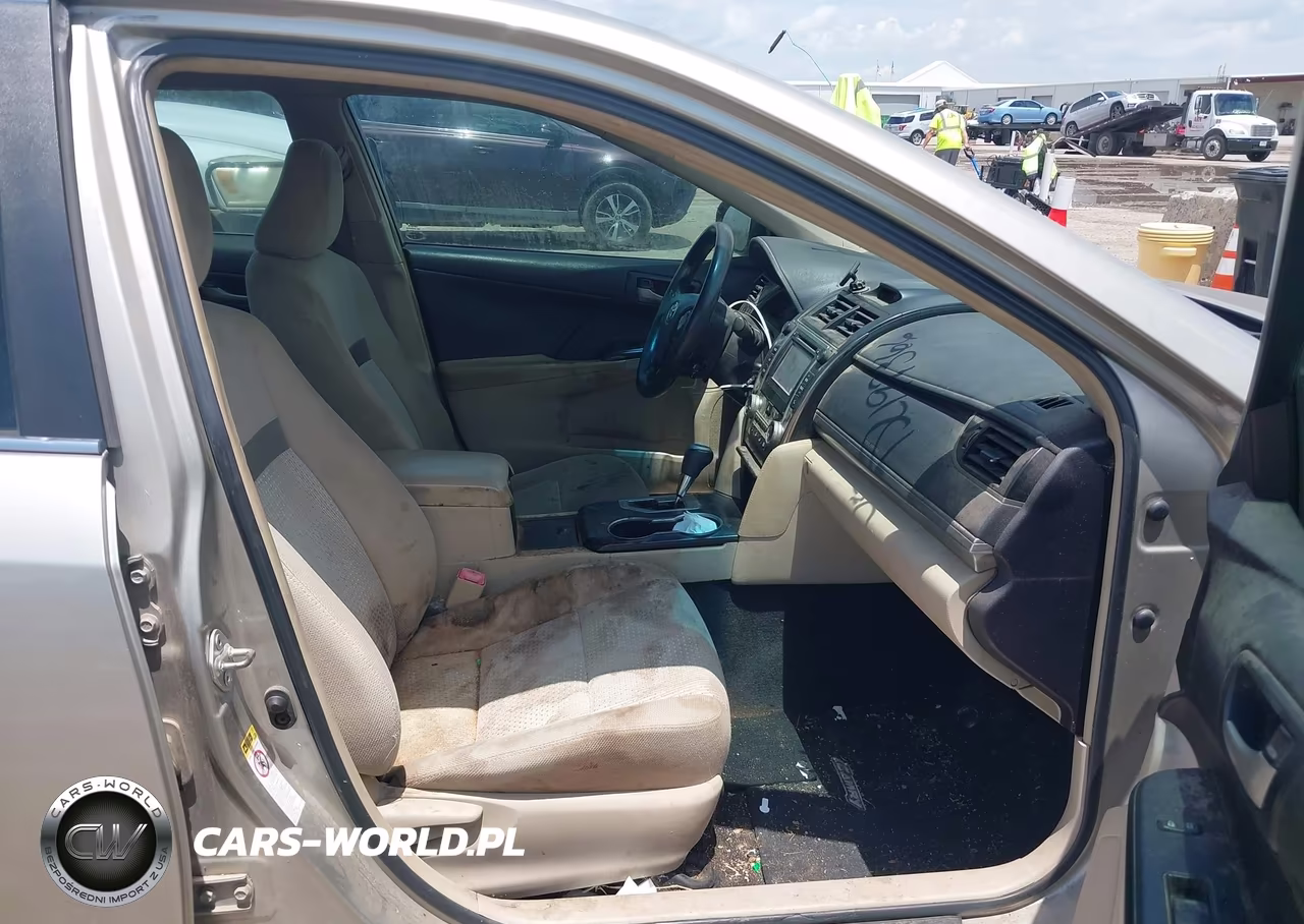 2014 Toyota Camry Le VIN:4T4BF1FK8ER374783 - 5