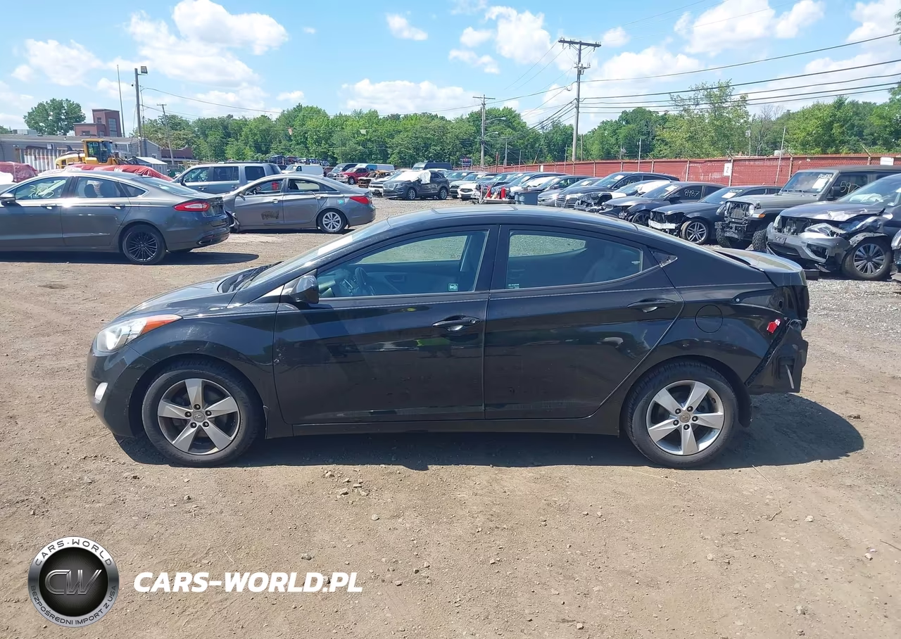 2013 Hyundai Elantra Gls VIN:5NPDH4AE9DH413474 - 15
