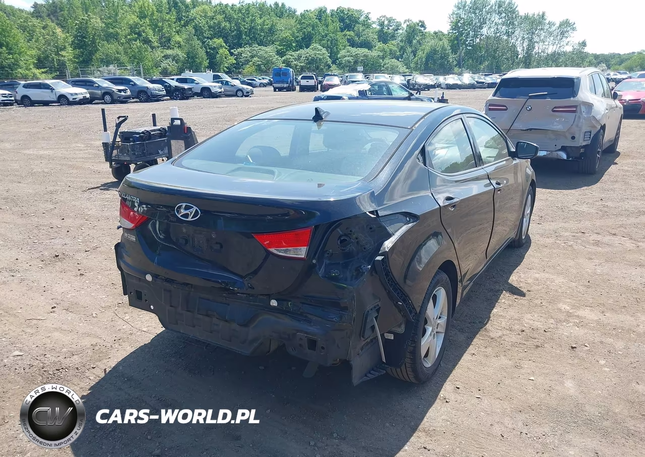2013 Hyundai Elantra Gls VIN:5NPDH4AE9DH413474 - 18