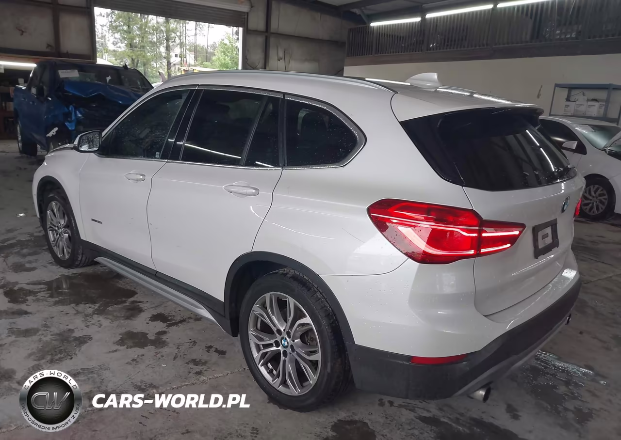 2017 BMW X1 Sdrive28I VIN:WBXHU7C36H5H32837 - 3