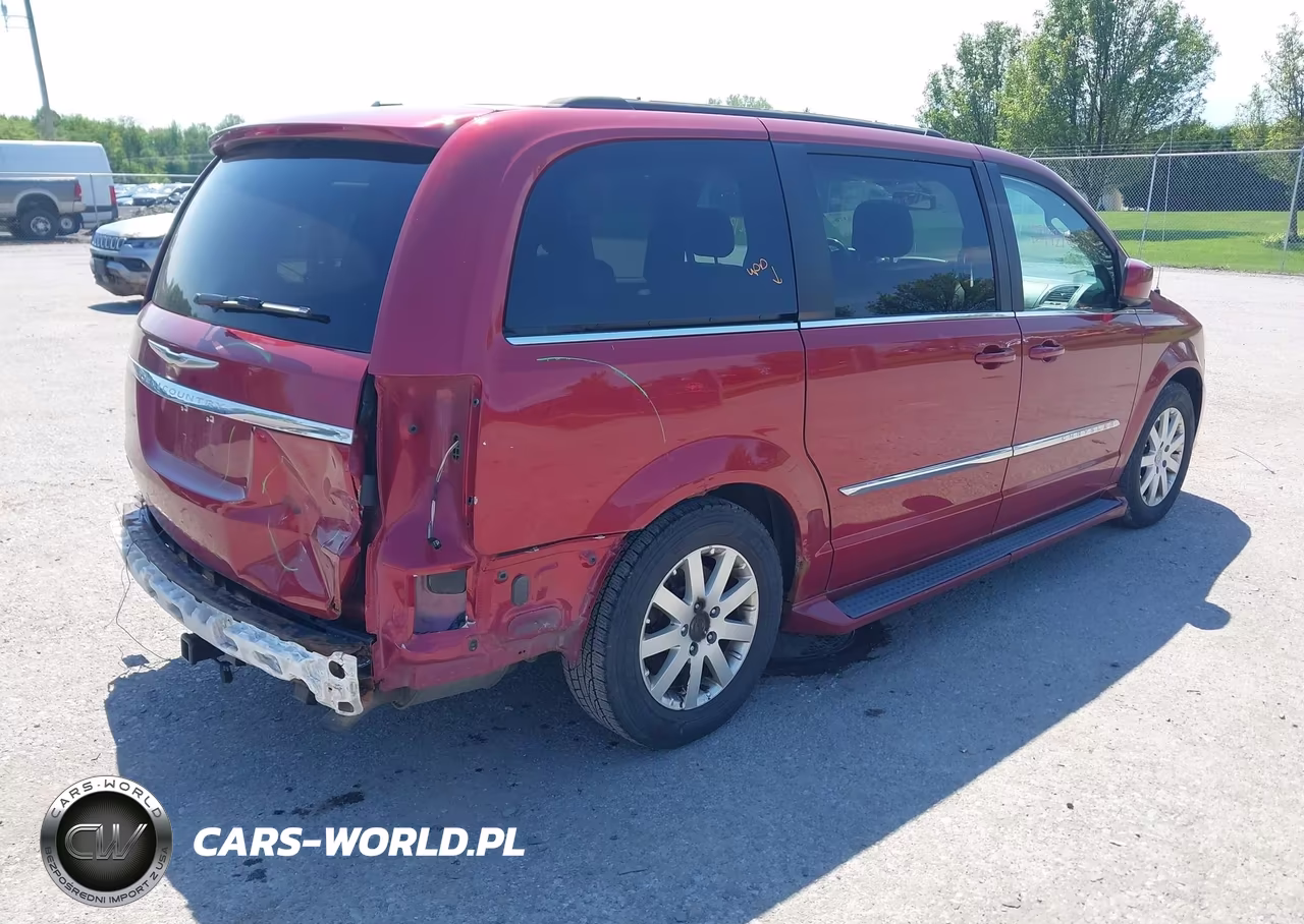 2015 Chrysler Town & Country Touring VIN:2C4RC1BG0FR644725 - 4