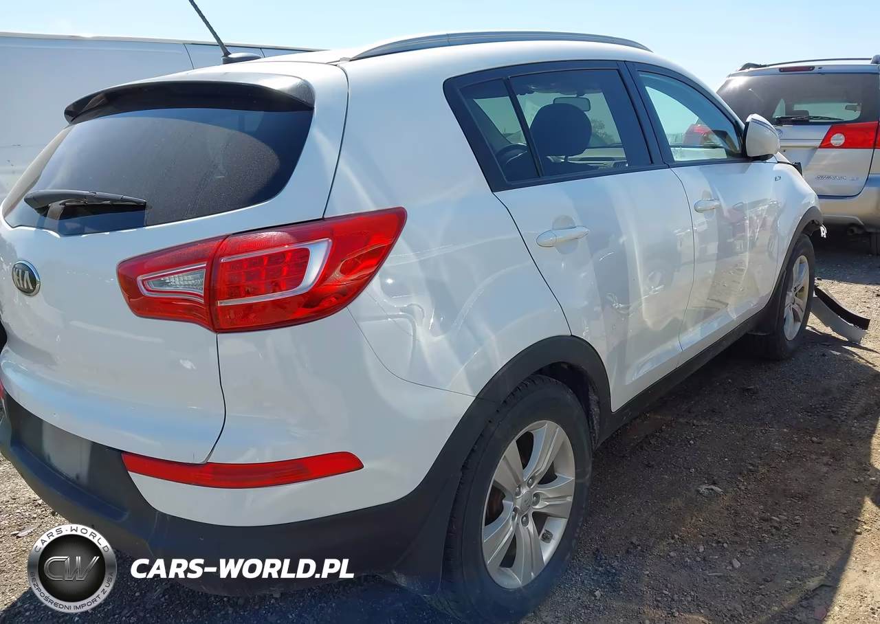 2013 Kia Sportage Lx VIN:KNDPBCA27D7444225 - 4
