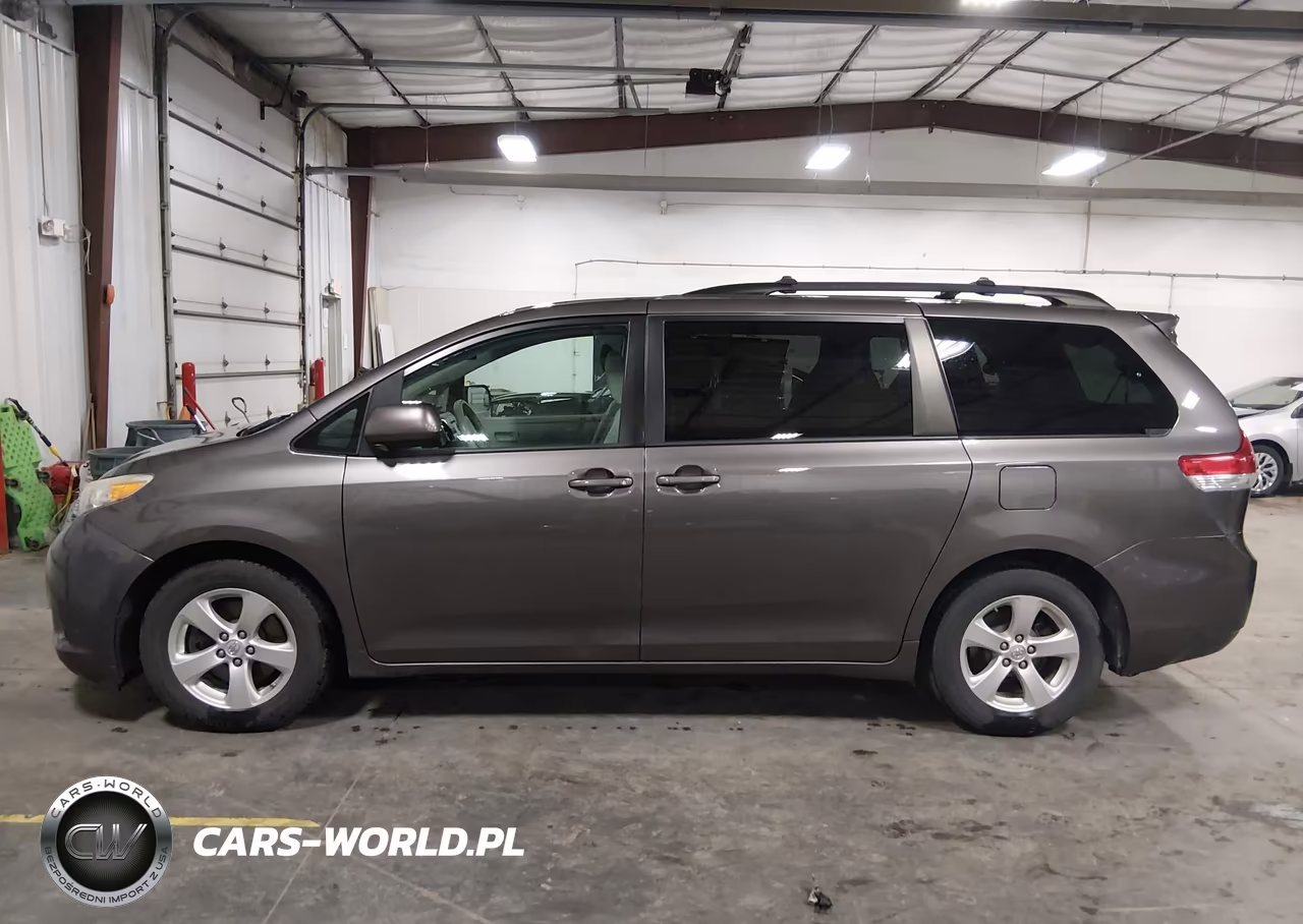 2013 Toyota Sienna Le V6 8 Passenger VIN:5TDKK3DC4DS351294 - 14