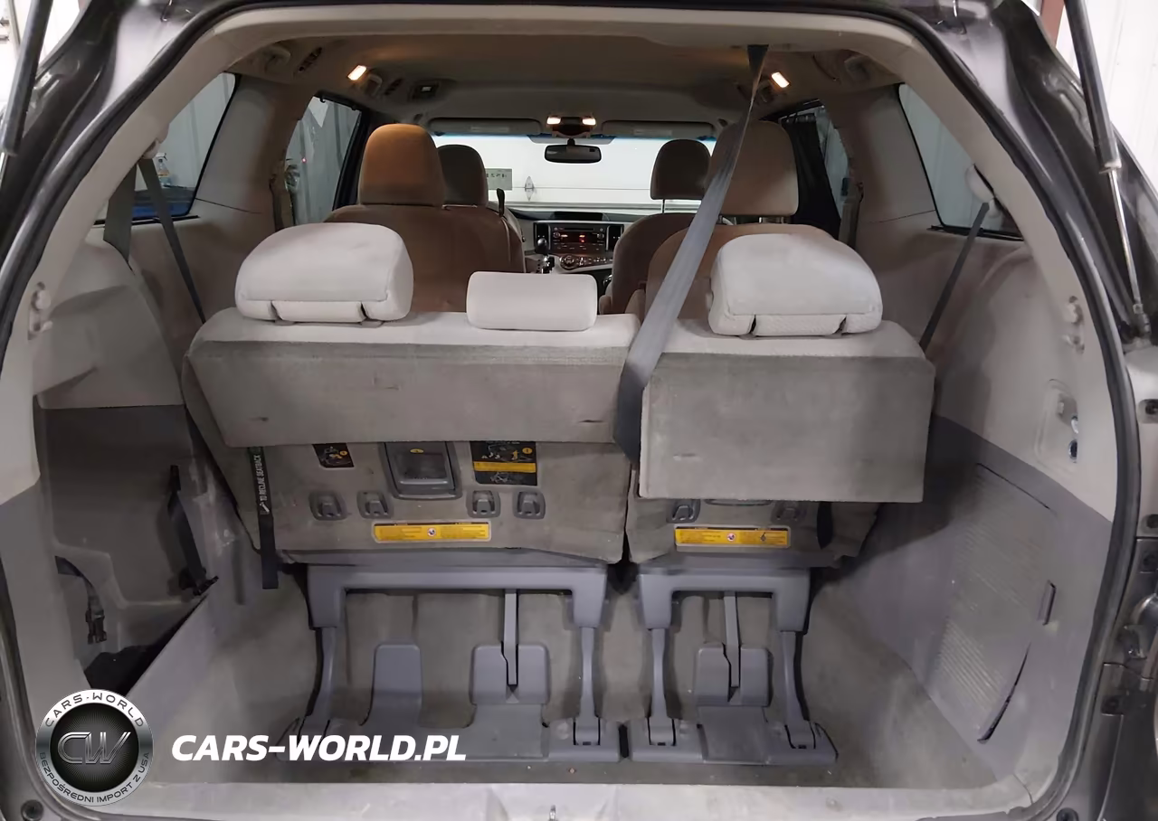 2013 Toyota Sienna Le V6 8 Passenger VIN:5TDKK3DC4DS351294 - 17