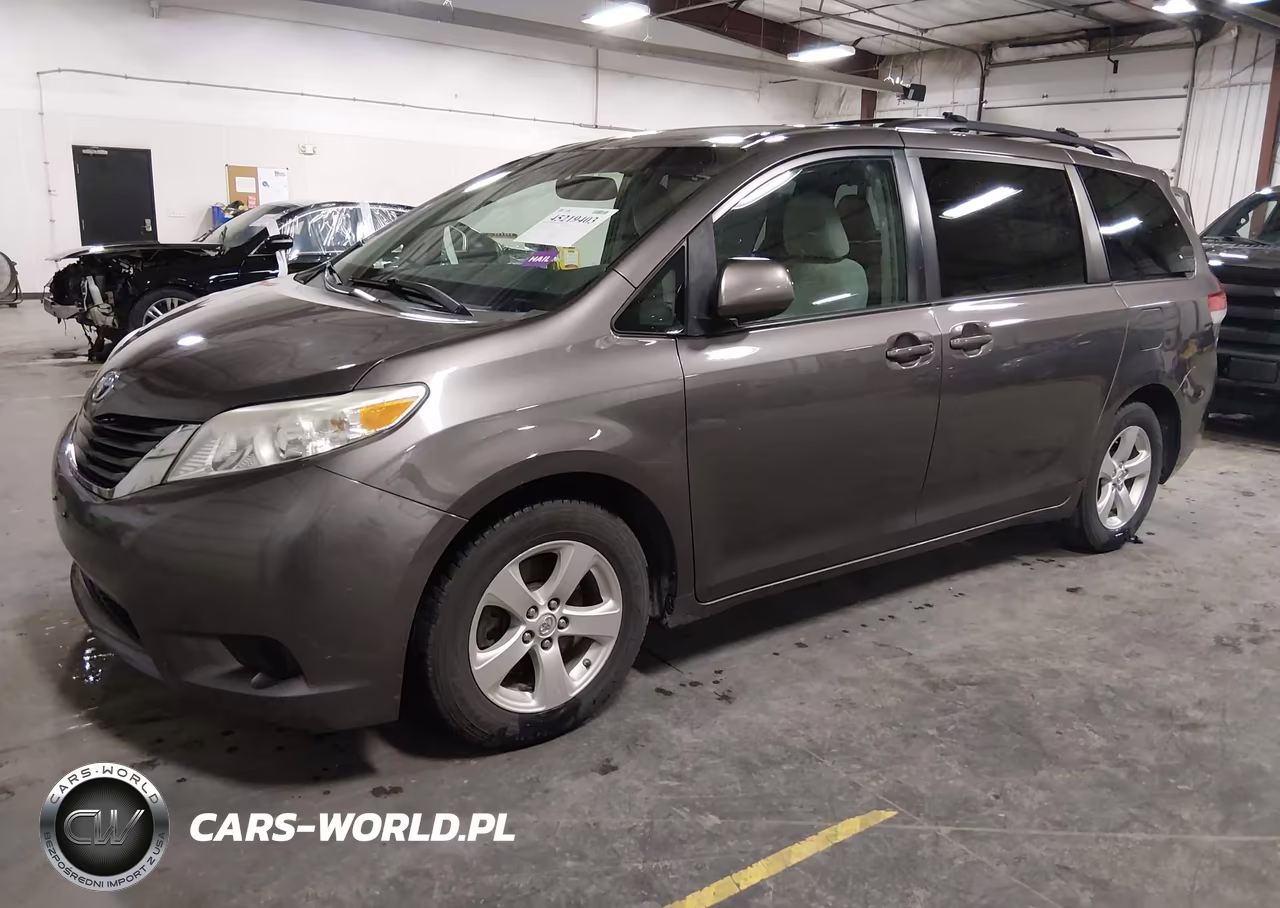 2013 Toyota Sienna Le V6 8 Passenger VIN:5TDKK3DC4DS351294 - 2