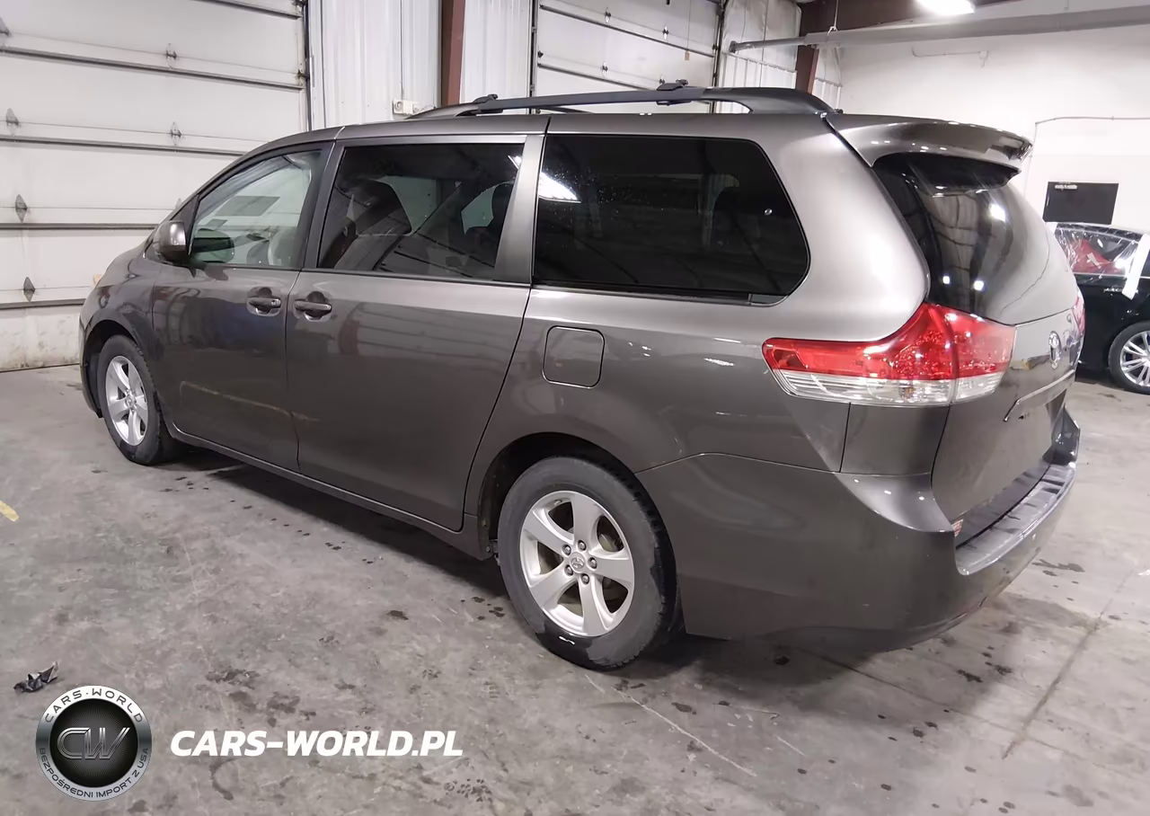 2013 Toyota Sienna Le V6 8 Passenger VIN:5TDKK3DC4DS351294 - 3
