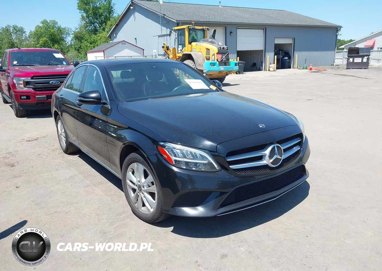 2019 Mercedes-Benz C 300 4Matic – zdjęcie 1 z 16