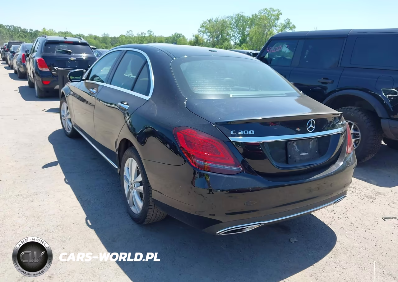 2019 Mercedes-Benz C 300 4Matic VIN:55SWF8EB5KU314585 - 3