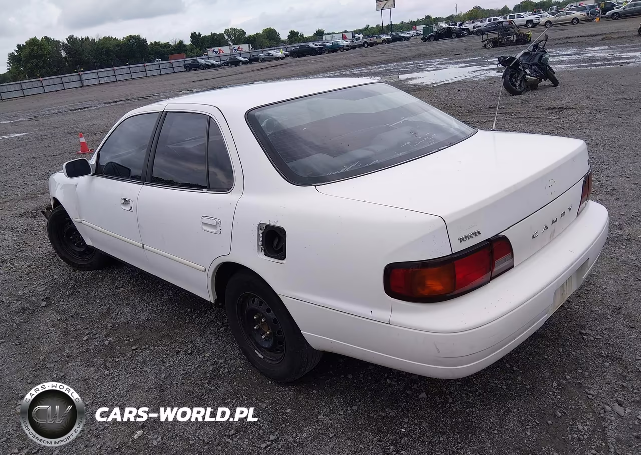 1995 Toyota Camry Le VIN:JT2SK12E7S0323006 - 3