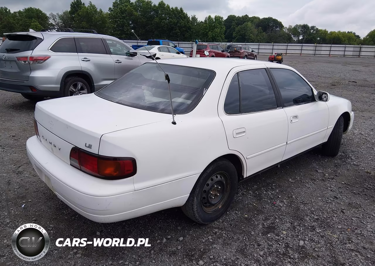1995 Toyota Camry Le VIN:JT2SK12E7S0323006 - 4