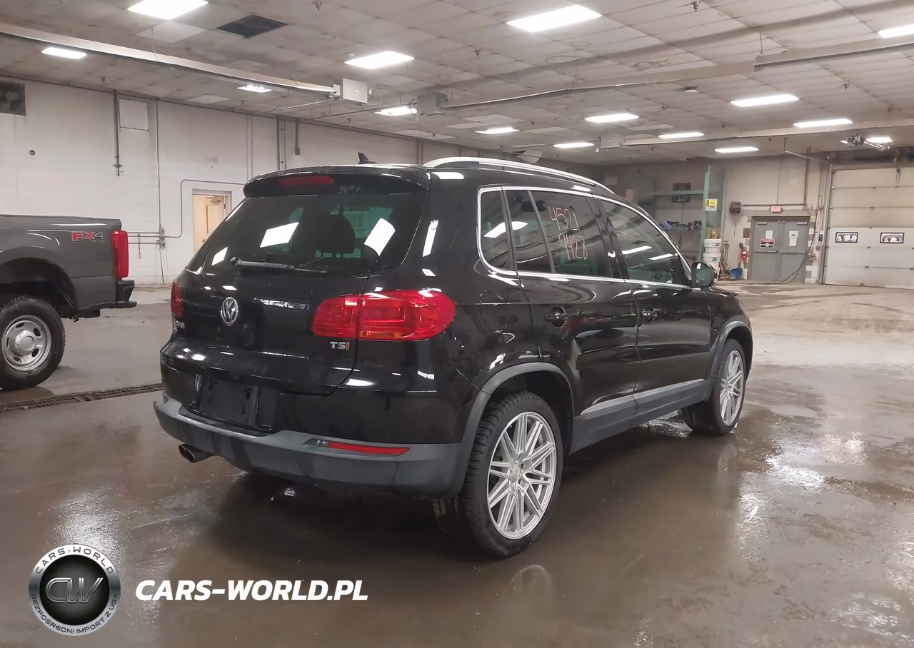 2016 Volkswagen Tiguan Sel VIN:WVGAV7AX4GW551237 - 4