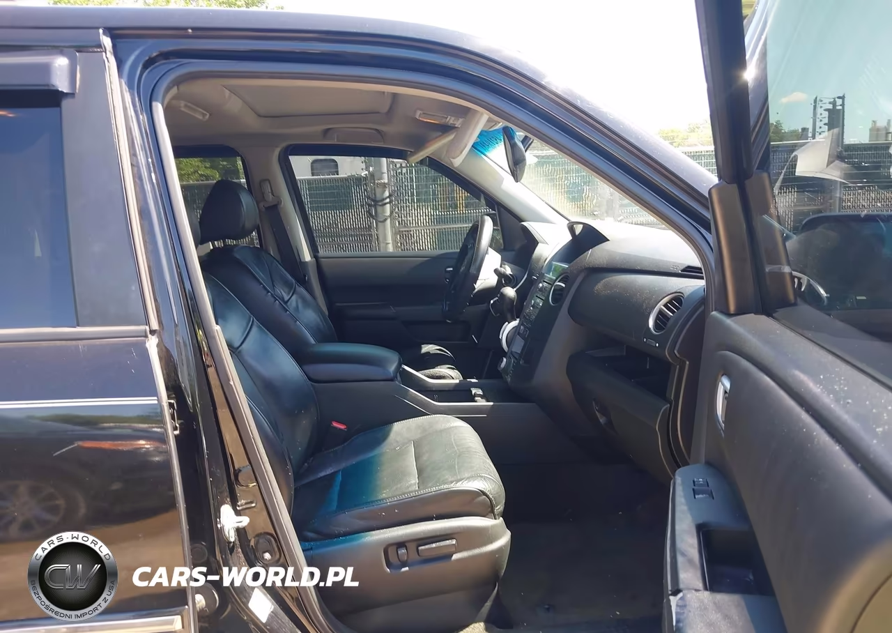 2011 Honda Pilot Touring VIN:5FNYF4H98BB071849 - 5