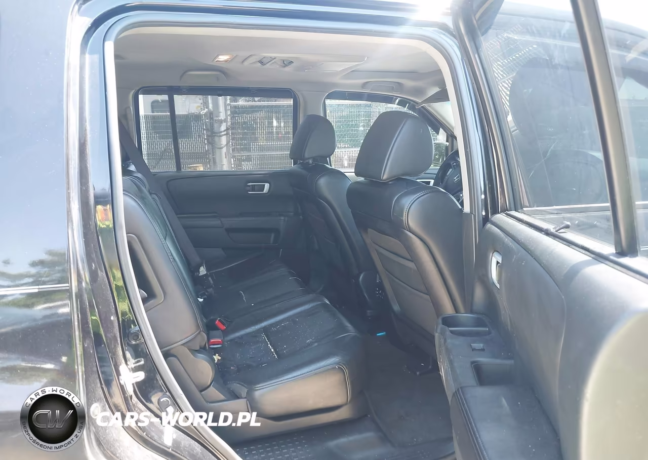 2011 Honda Pilot Touring VIN:5FNYF4H98BB071849 - 8