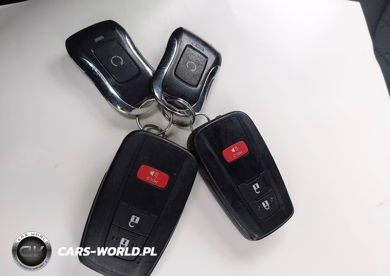 2020 Toyota C-Hr Xle VIN:NMTKHMBXXLR117183 - 11
