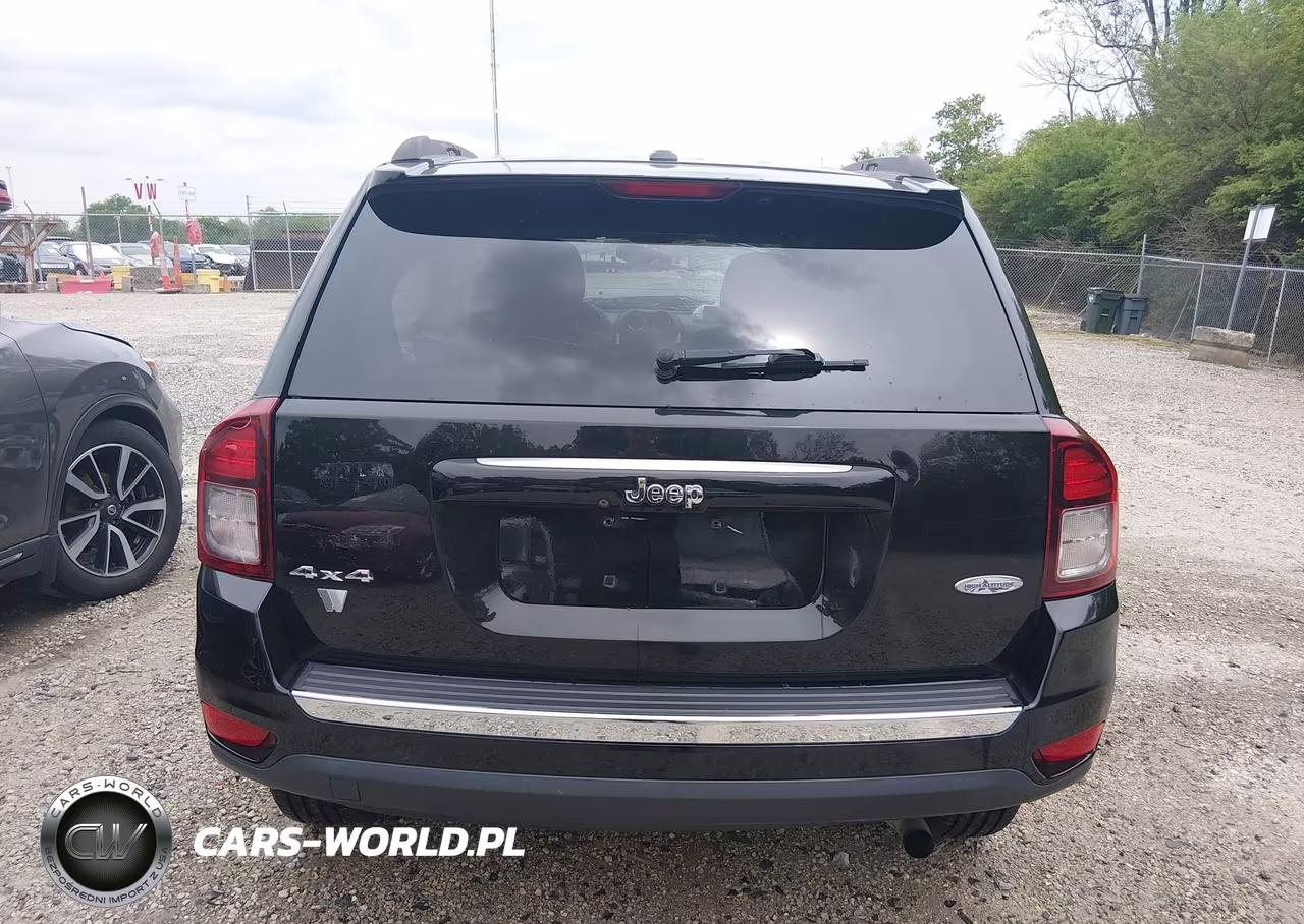 2015 Jeep Compass High Altitude Edition VIN:1C4NJDEBXFD292777 - 17