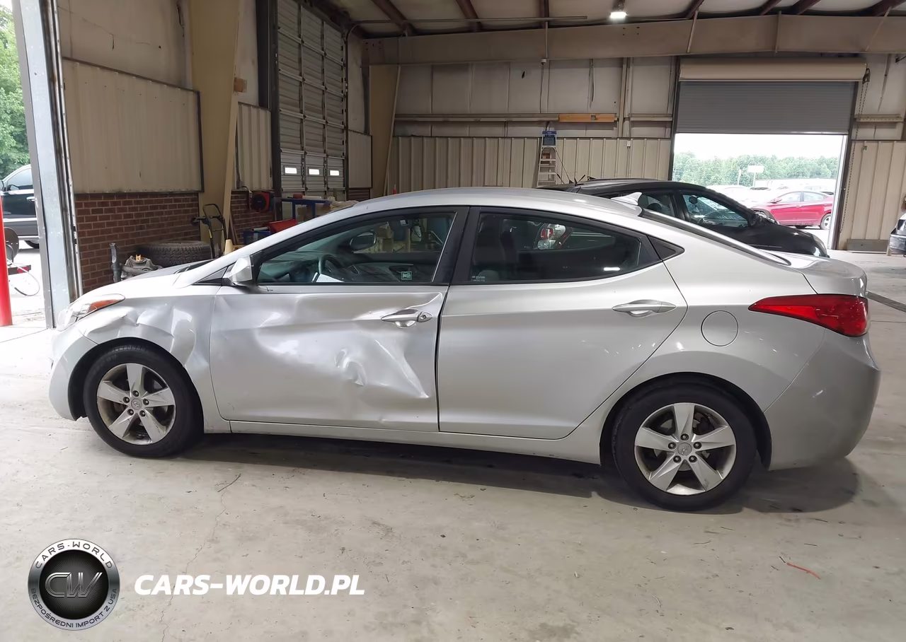 2013 Hyundai Elantra Gls VIN:5NPDH4AE2DH373853 - 14