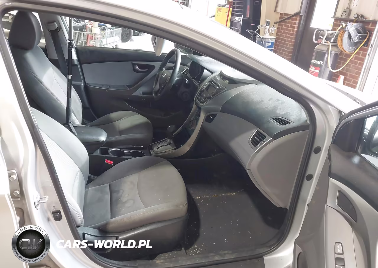 2013 Hyundai Elantra Gls VIN:5NPDH4AE2DH373853 - 5