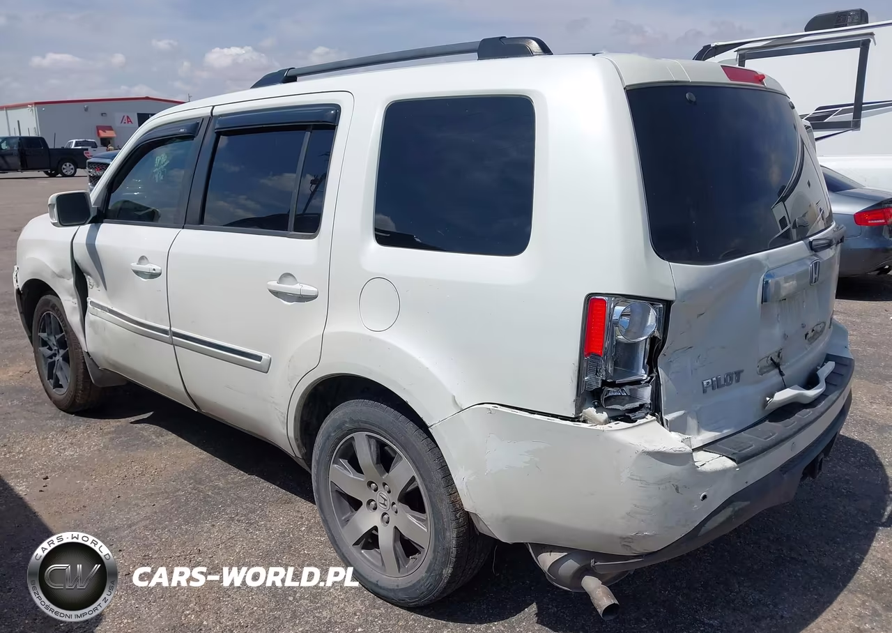 2013 Honda Pilot Touring VIN:5FNYF4H96DB040277 - 3