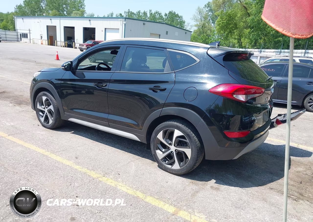 2018 Hyundai Tucson Sport VIN:KM8J3CAL7JU756615 - 3