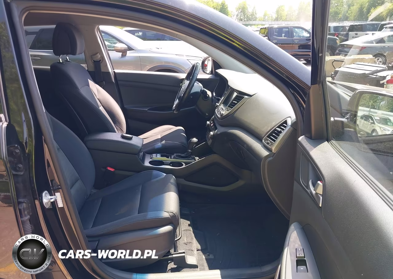 2018 Hyundai Tucson Sport VIN:KM8J3CAL7JU756615 - 5