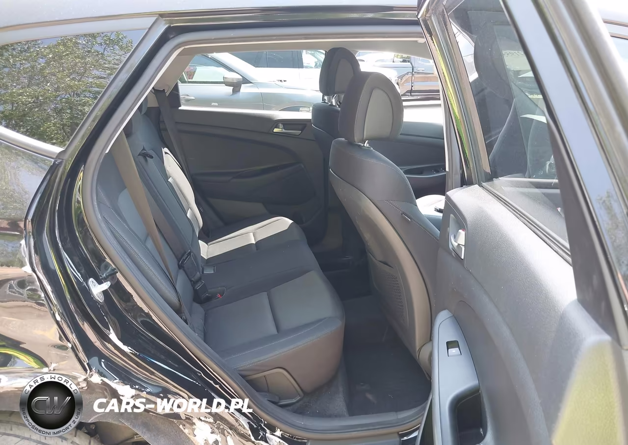 2018 Hyundai Tucson Sport VIN:KM8J3CAL7JU756615 - 8