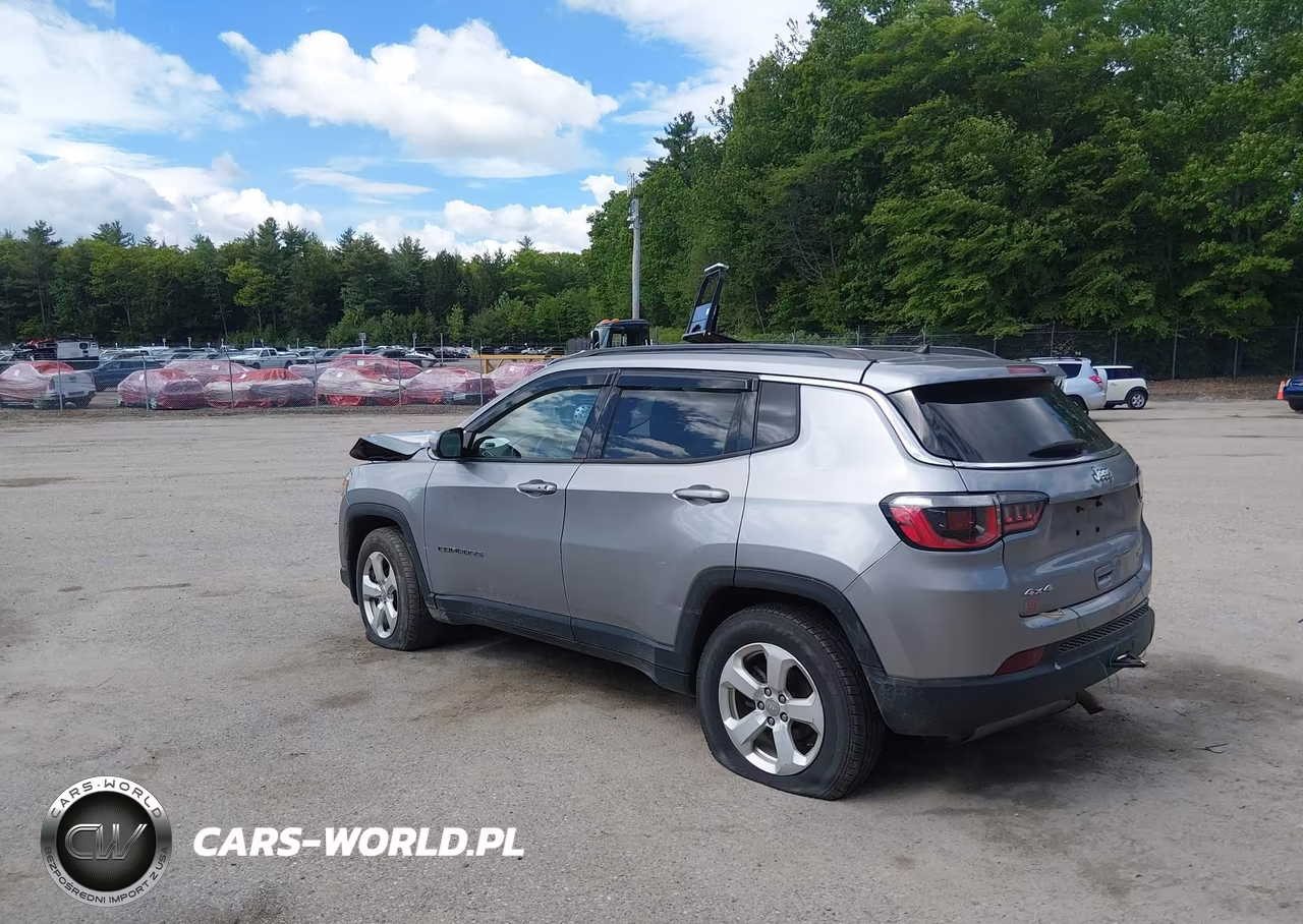 2017 Jeep New Compass Latitude 4X4 VIN:3C4NJDBB6HT665072 - 3