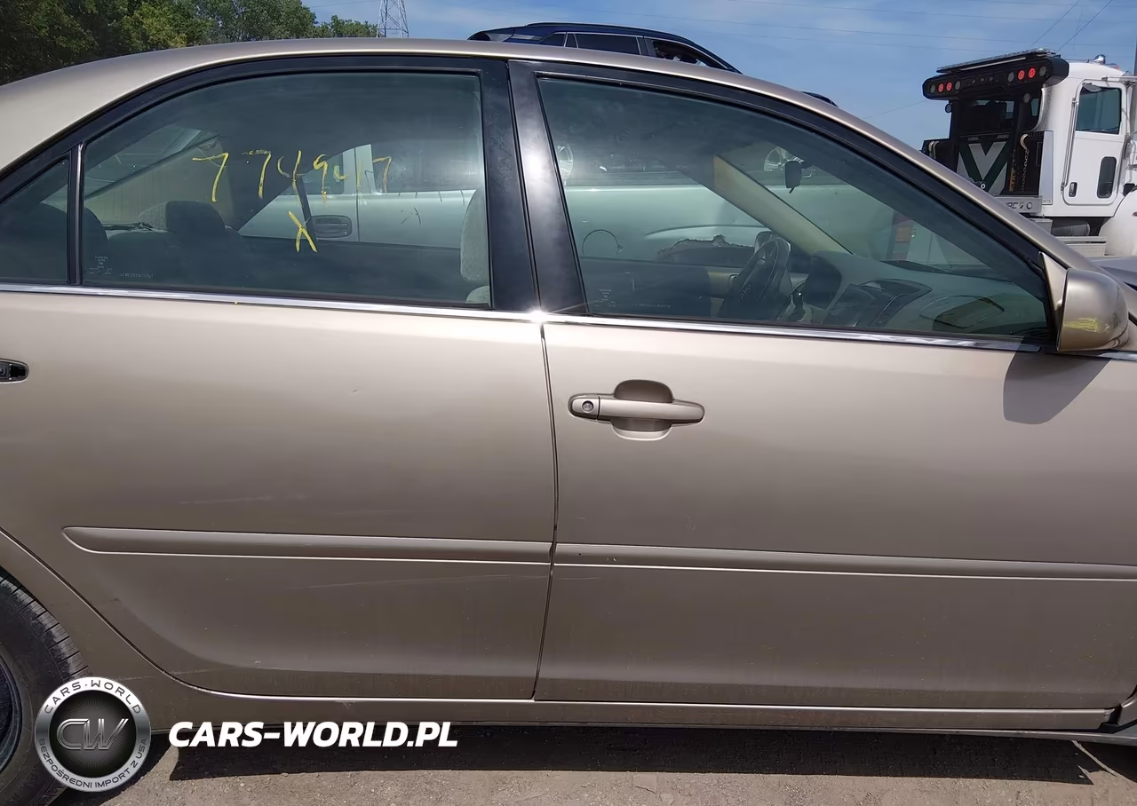 2003 Toyota Camry Le VIN:4T1BE32K23U774947 - 13