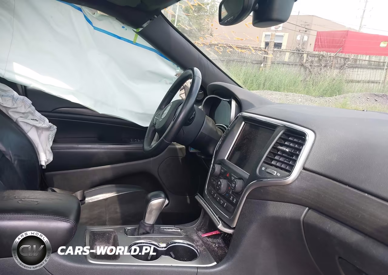 2018 Jeep Grand Cherokee Altitude 4X4 VIN:1C4RJFAG9JC217680 - 5