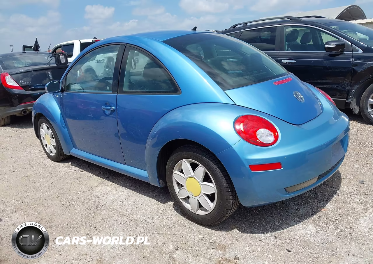 2010 Volkswagen New Beetle 2.5L Final Edition VIN:3VWPW3AG8AM000432 - 3