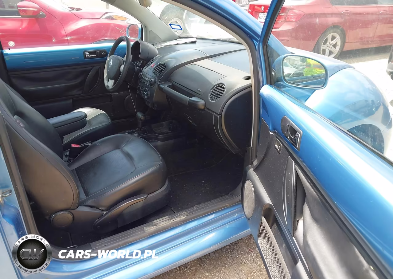 2010 Volkswagen New Beetle 2.5L Final Edition VIN:3VWPW3AG8AM000432 - 5