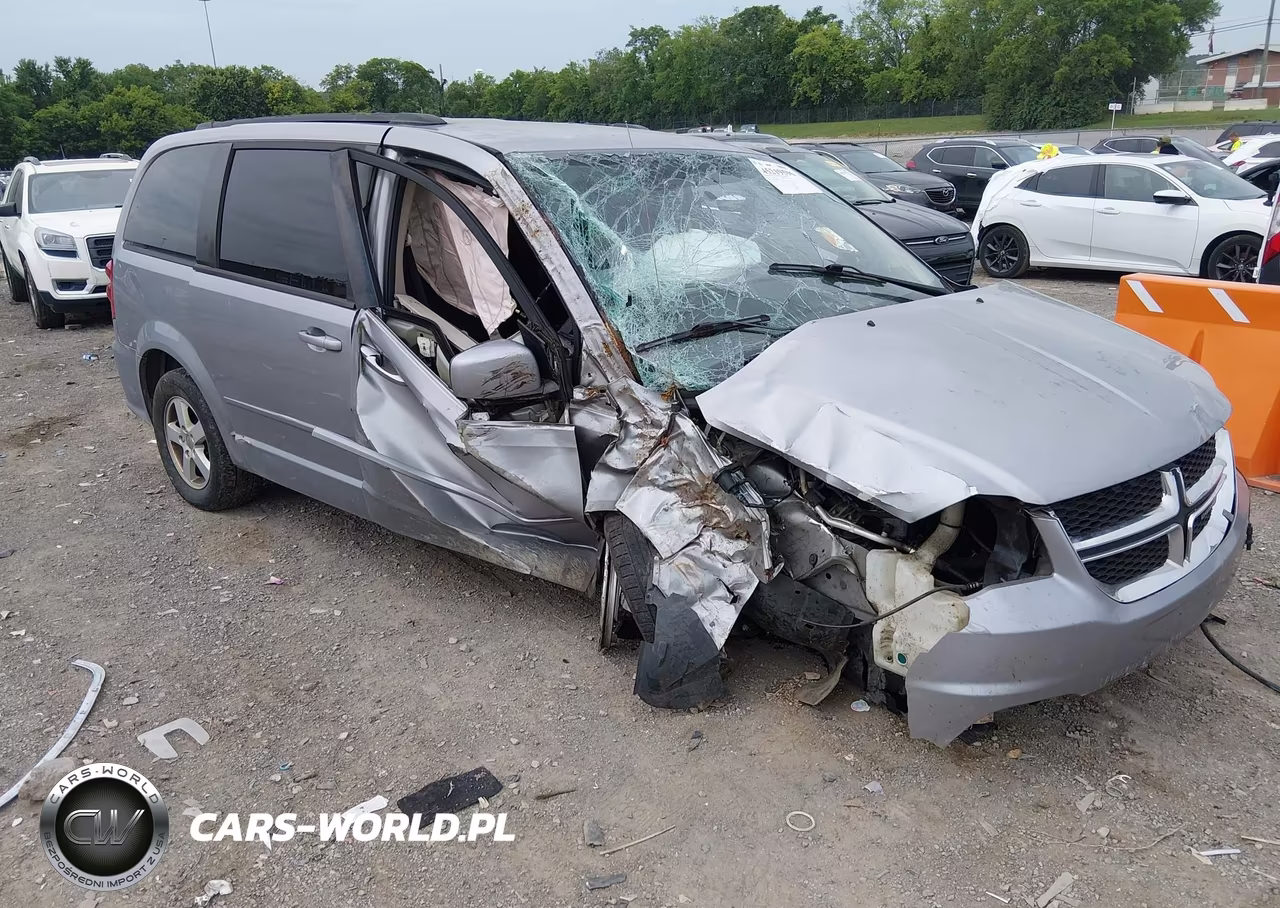 2013 Dodge Grand Caravan Sxt – zdjęcie 1 z 15