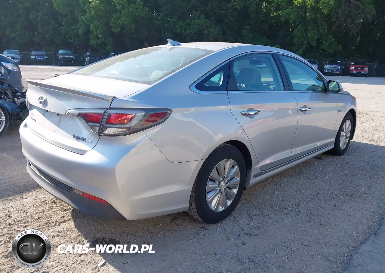 2016 Hyundai Sonata Hybrid Se VIN:KMHE24L12GA025882 - 4