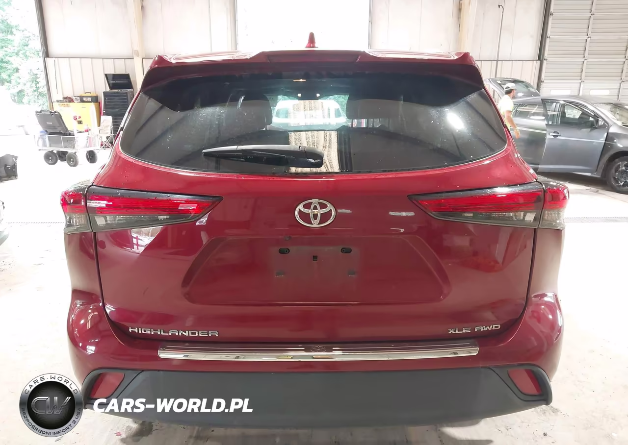 2022 Toyota Highlander Xle VIN:5TDHZRBH8NS221012 - 16
