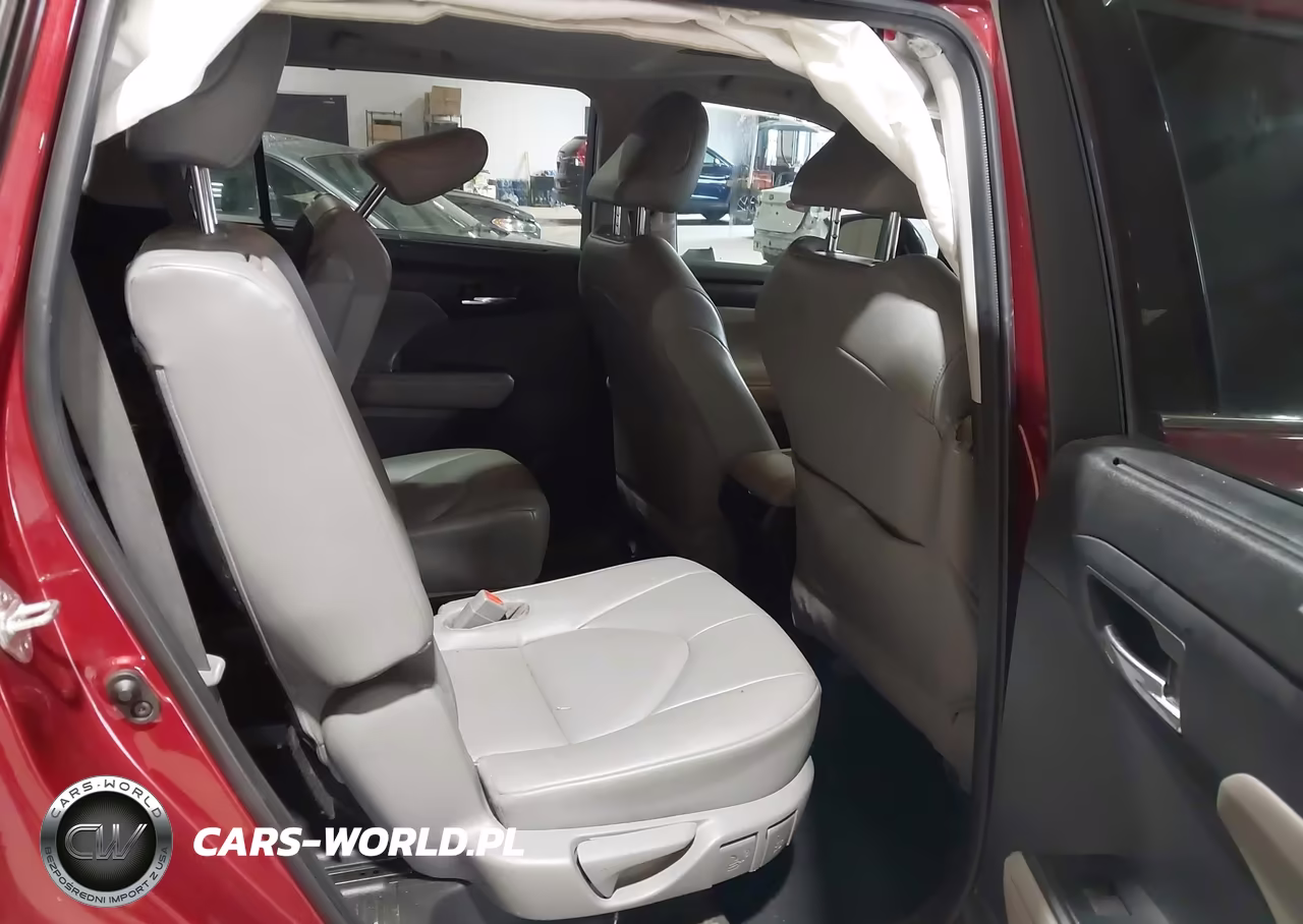 2022 Toyota Highlander Xle VIN:5TDHZRBH8NS221012 - 8