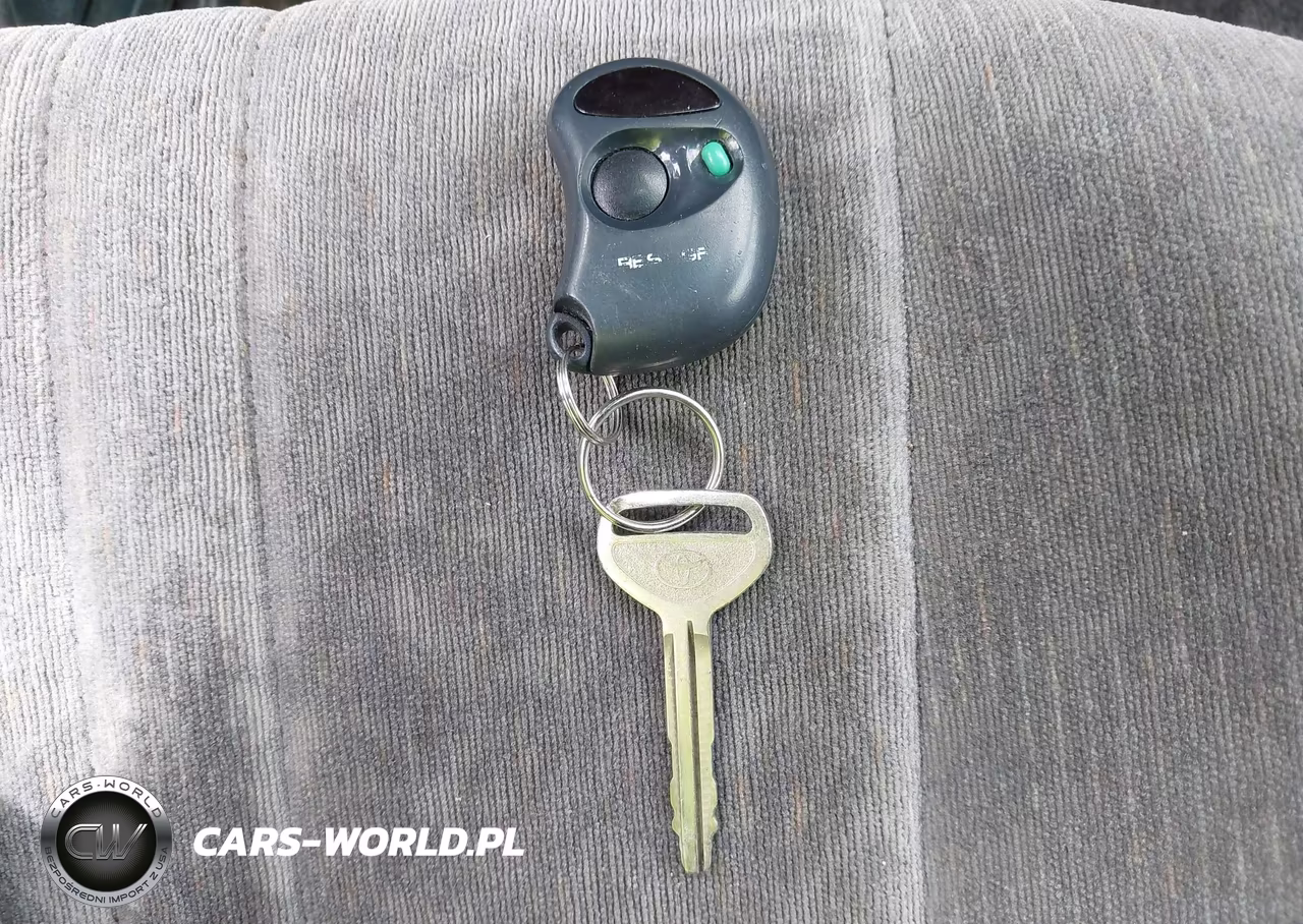 1999 Toyota Sienna Le VIN:4T3ZF13CXXU131542 - 11