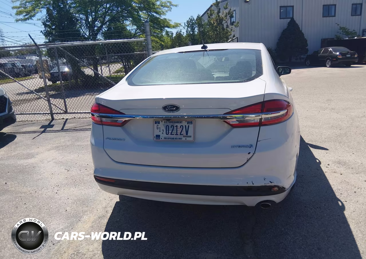 2018 Ford Fusion Hybrid S VIN:3FA6P0UU1JR281980 - 16