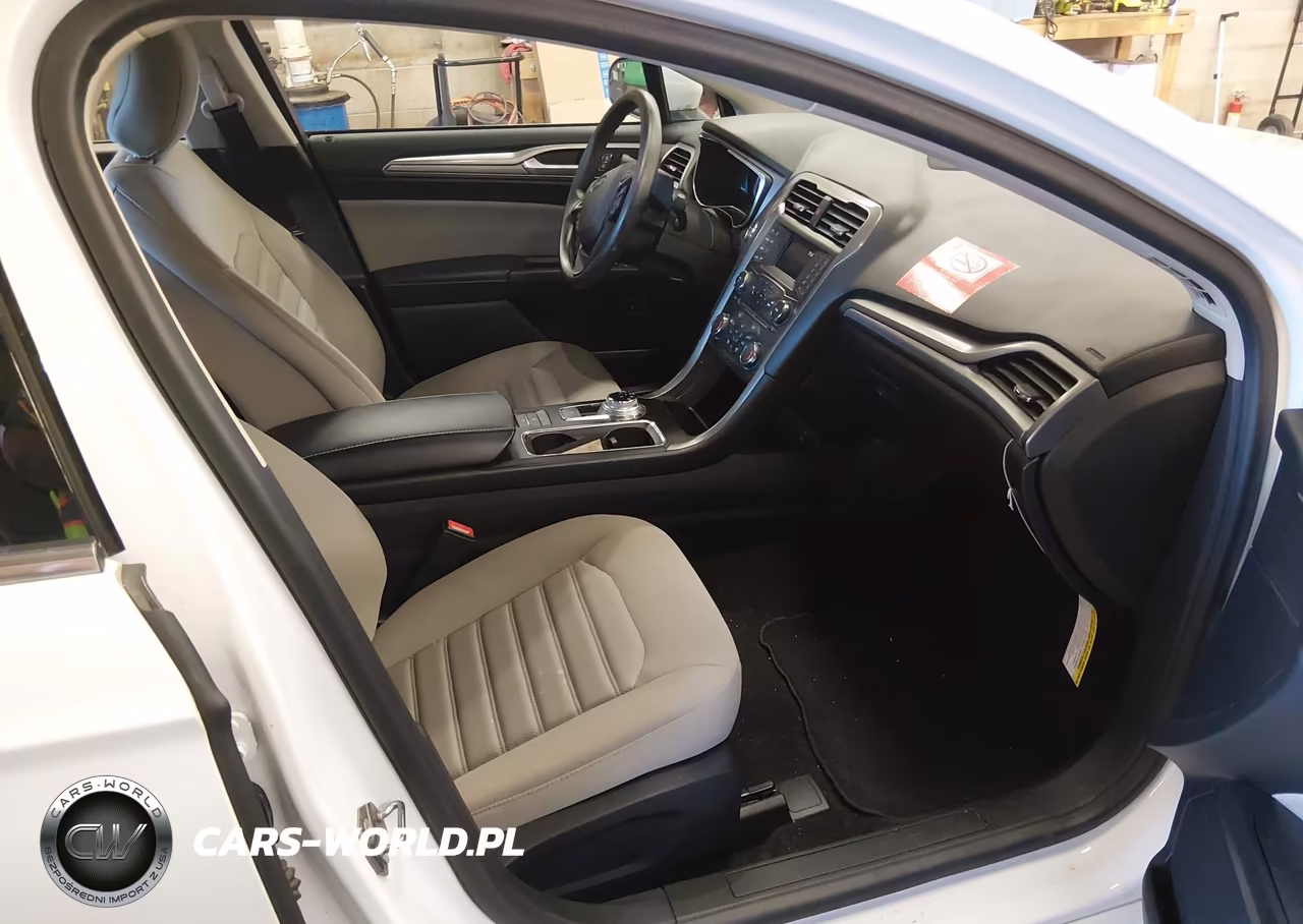 2018 Ford Fusion Hybrid S VIN:3FA6P0UU1JR281980 - 5