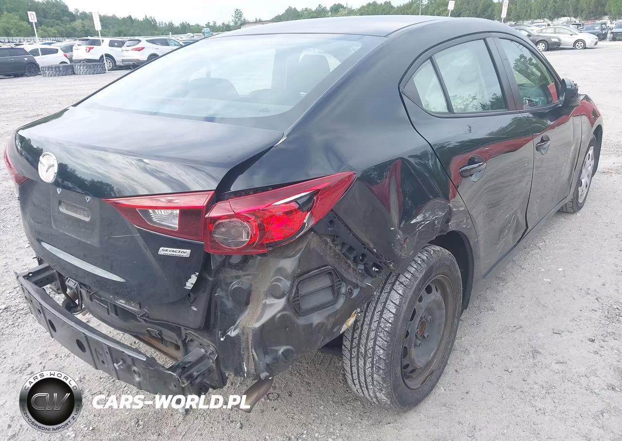 2018 Mazda Mazda3 Sport VIN:3MZBN1U73JM229193 - 6