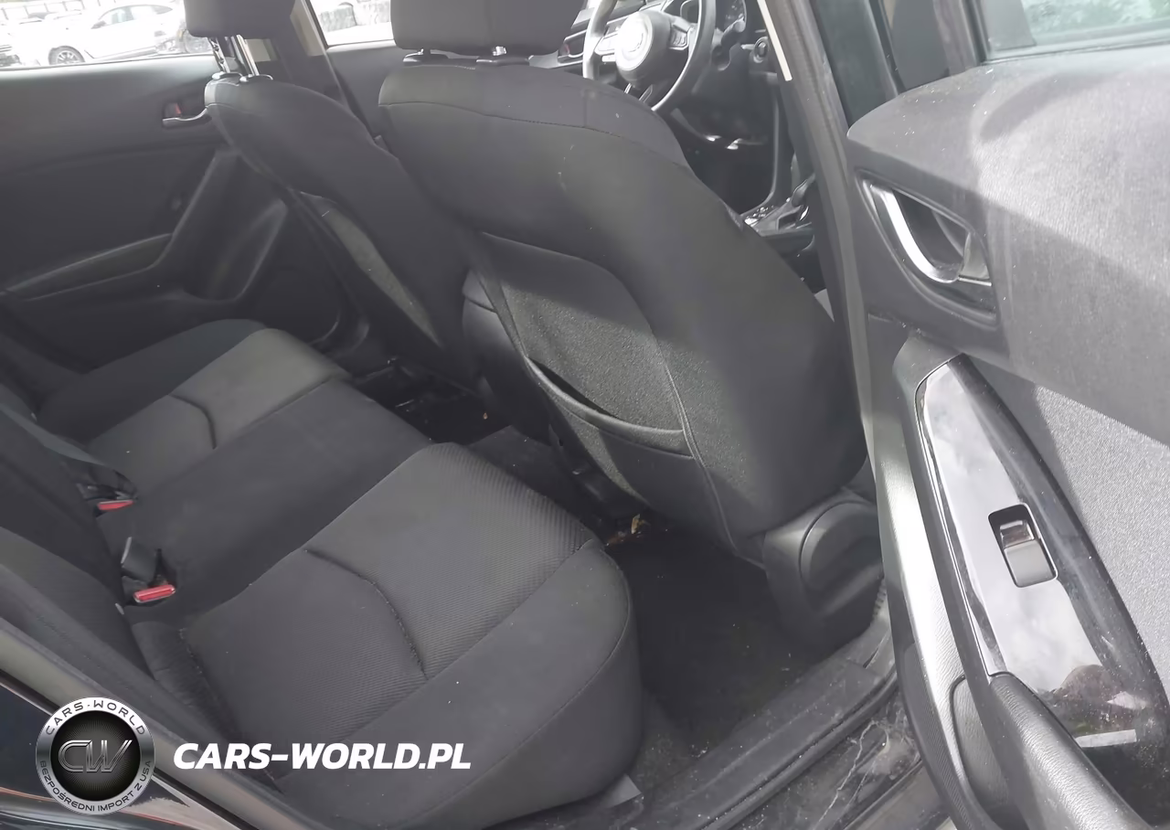 2018 Mazda Mazda3 Sport VIN:3MZBN1U73JM229193 - 8