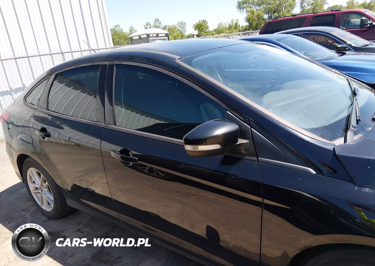 2017 Ford Focus Se VIN:1FADP3F23HL302731 - 13