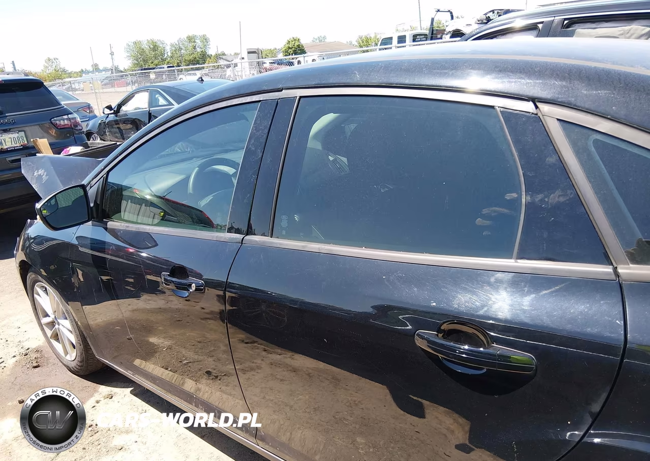 2017 Ford Focus Se VIN:1FADP3F23HL302731 - 14
