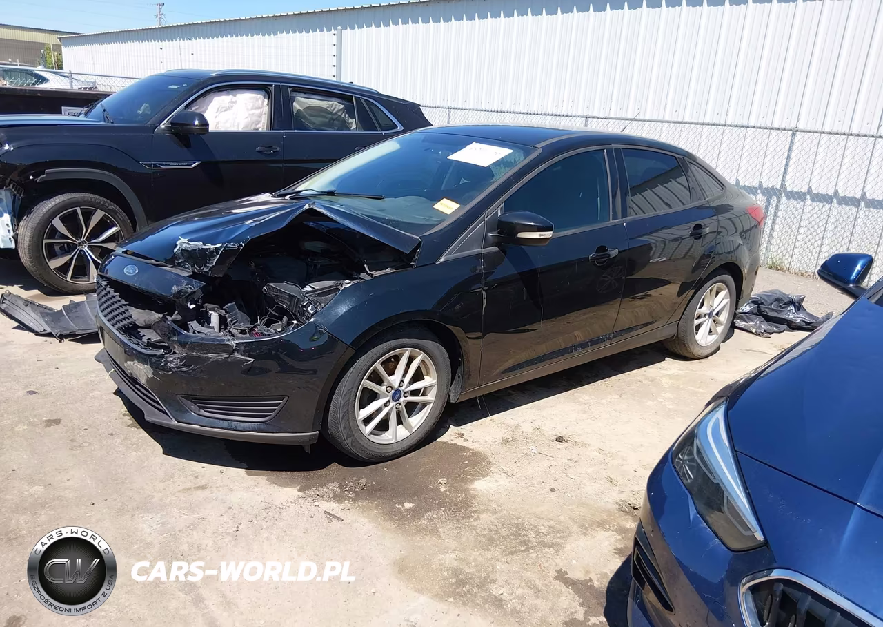 2017 Ford Focus Se VIN:1FADP3F23HL302731 - 2
