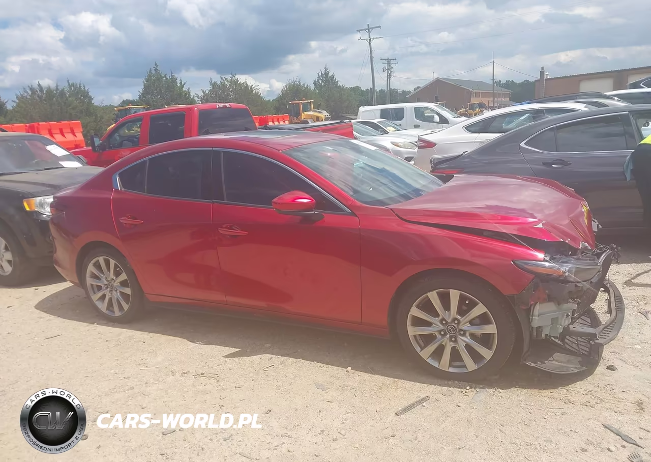 2020 Mazda Mazda3 Premium Package VIN:3MZBPAEM6LM116386 - 13