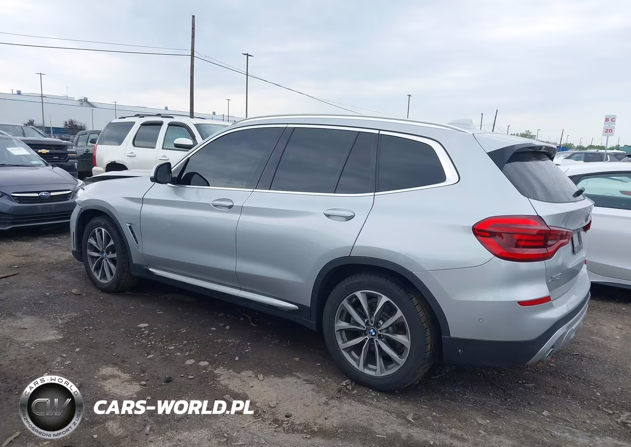 2018 BMW X3 xDrive30I VIN:5UXTR9C50JLD74642 - 3