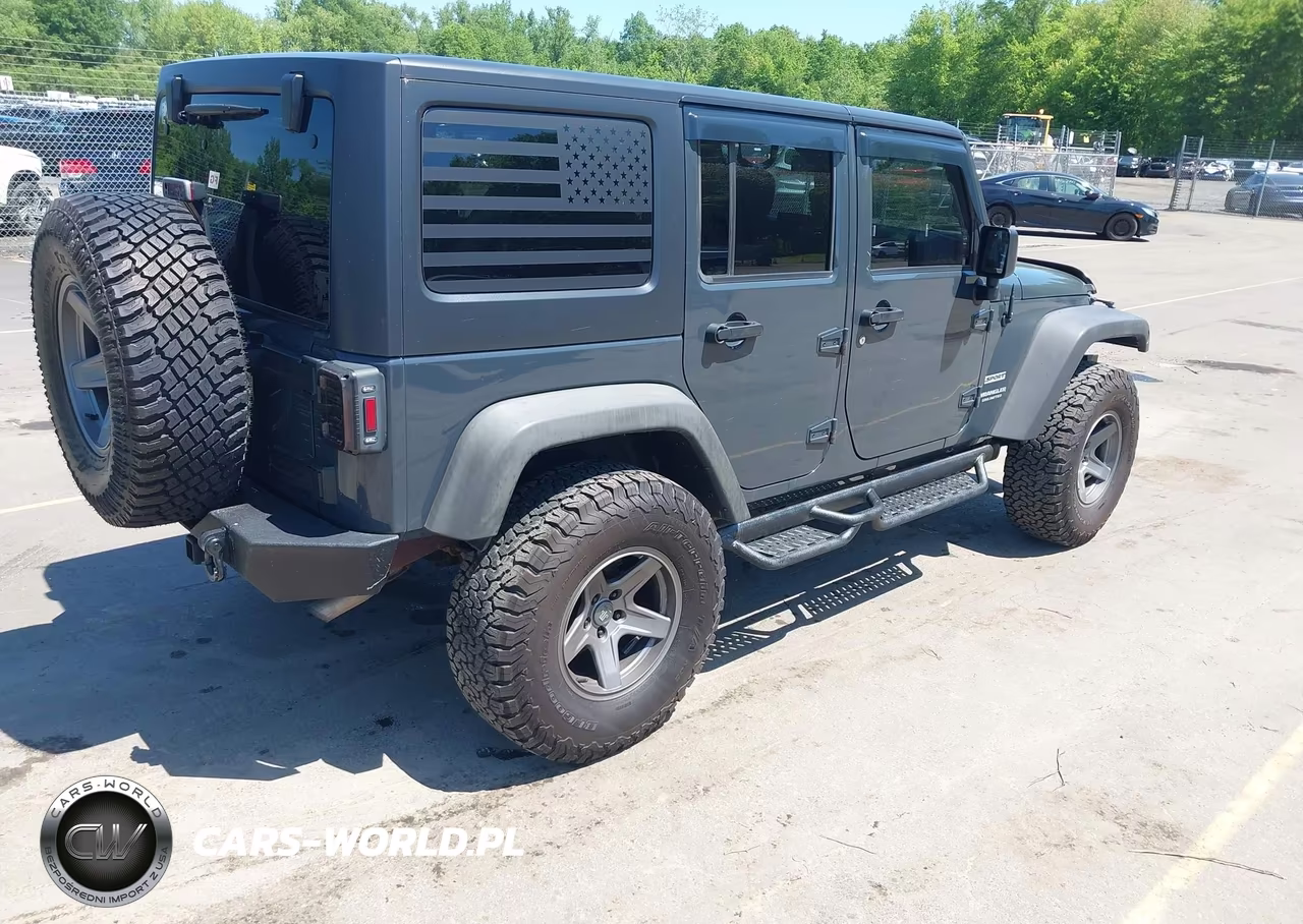 2017 Jeep Wrangler Unlimited Sport 4X4 VIN:1C4BJWDG8HL578177 - 4