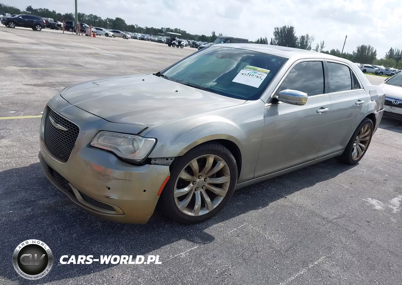 2017 Chrysler 300C VIN:2C3CCAEG6HH590863 - 2