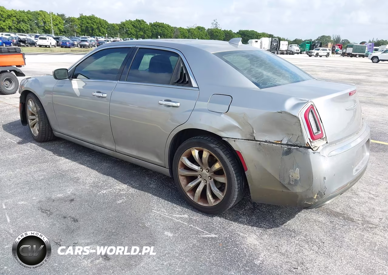 2017 Chrysler 300C VIN:2C3CCAEG6HH590863 - 3