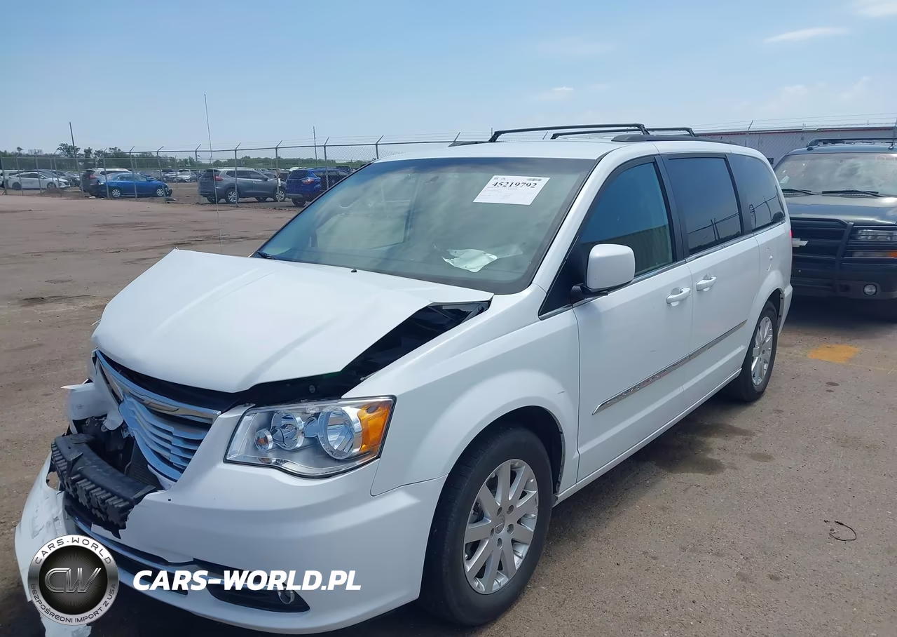 2015 Chrysler Town & Country Touring VIN:2C4RC1BG3FR638109 - 2